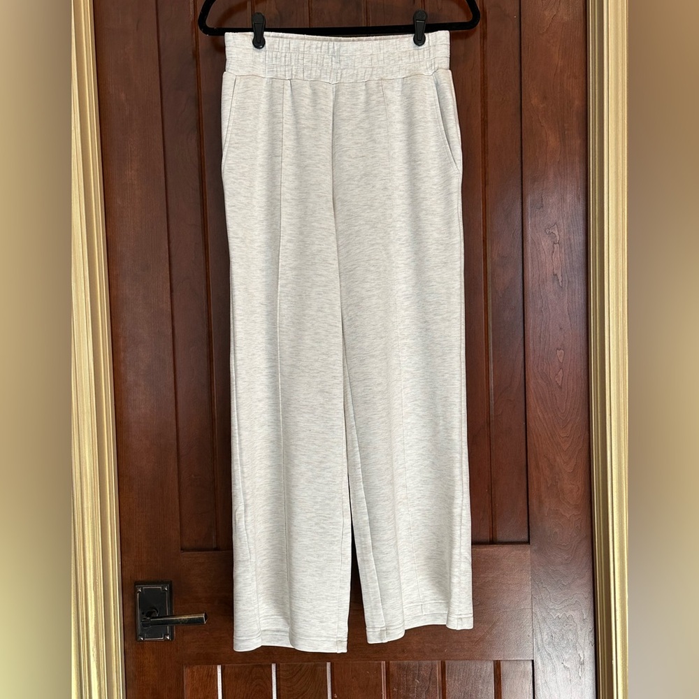 Varley Wide Leg Pant 28” Inseam in Ivory Marl Size Small Excellent Condition